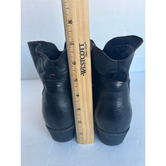 LEVIS Black Leather Almond Toe Pull On Chunky Heel Logo Ankle Bootie Boots 7.5 - Picture 8 of 12